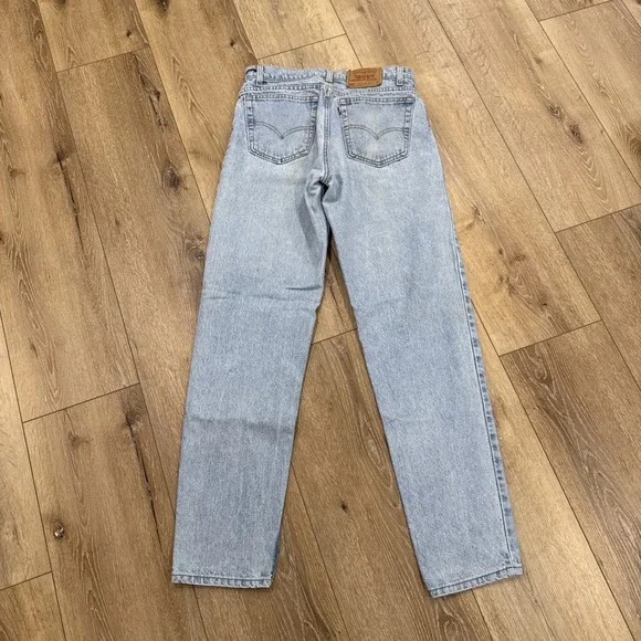 Vintage Levis 550 Jeans Mens 32 x 34 Relaxed Fit 90s Denim Tapered Leg